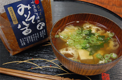 上越雪室仕込み【みそ八百】 味噌汁
